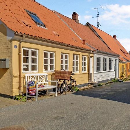 Hyggeligt Gammelt Fiskerhus I Marstal Villa Buitenkant foto