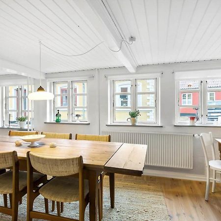 Hyggeligt Gammelt Fiskerhus I Marstal Villa Buitenkant foto