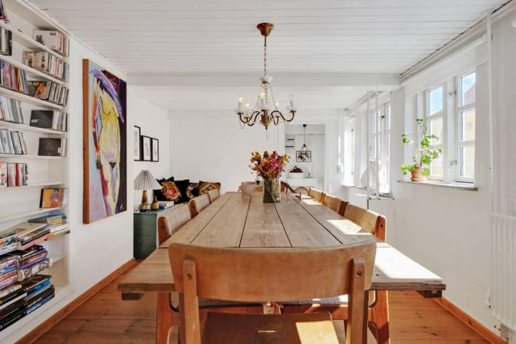 Hyggeligt Gammelt Fiskerhus I Marstal Villa Buitenkant foto