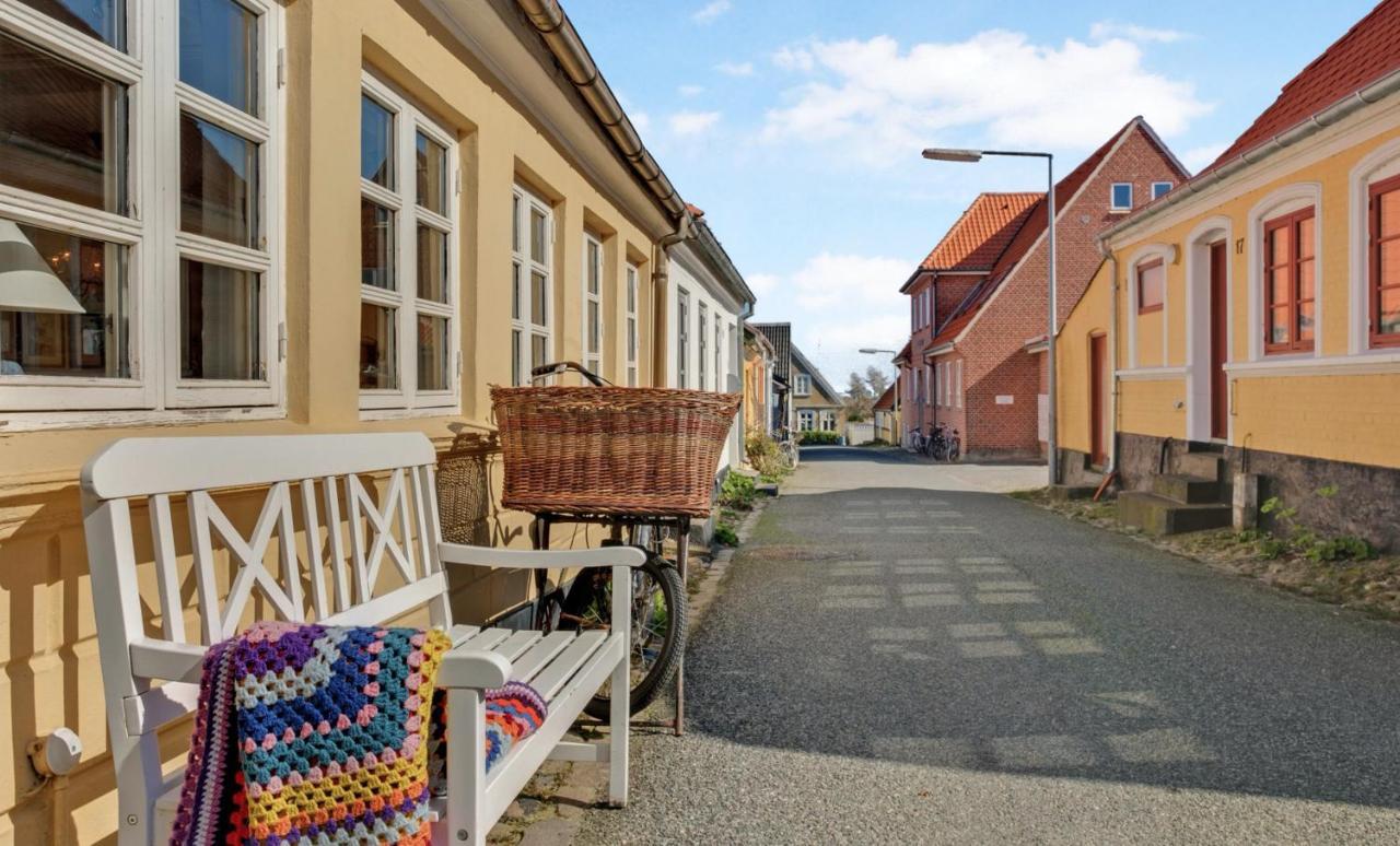 Hyggeligt Gammelt Fiskerhus I Marstal Villa Buitenkant foto